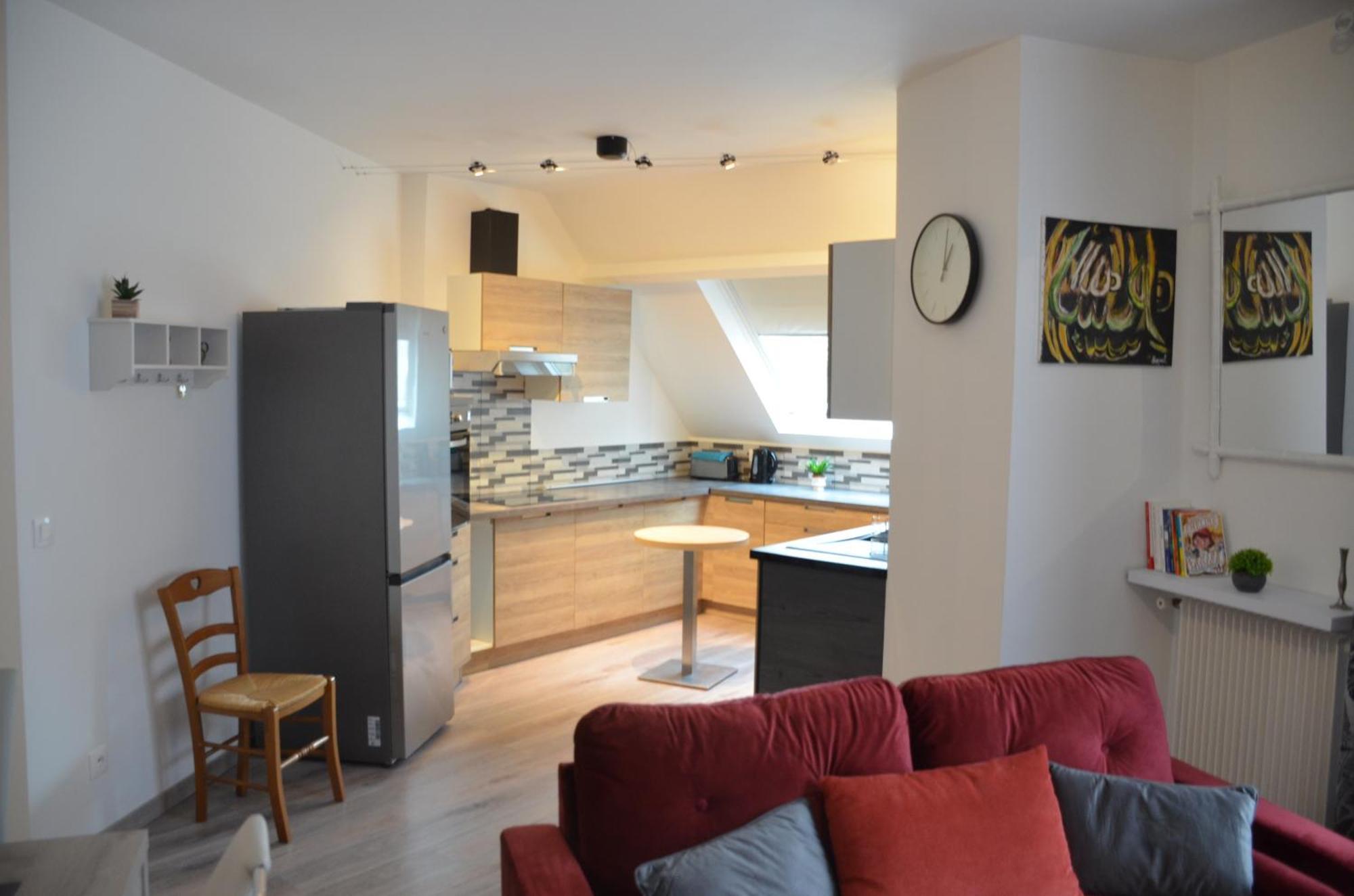 Spacious Flat Close To The Railway Station Troyes Zimmer foto