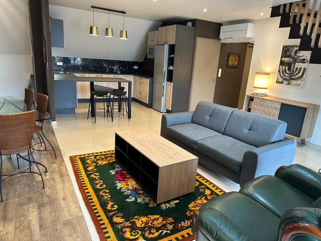 Spacious Flat Close To The Railway Station Troyes Zimmer foto