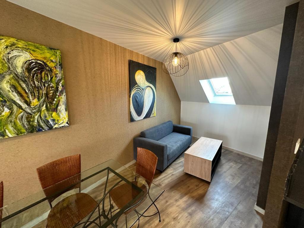 Spacious Flat Close To The Railway Station Troyes Zimmer foto