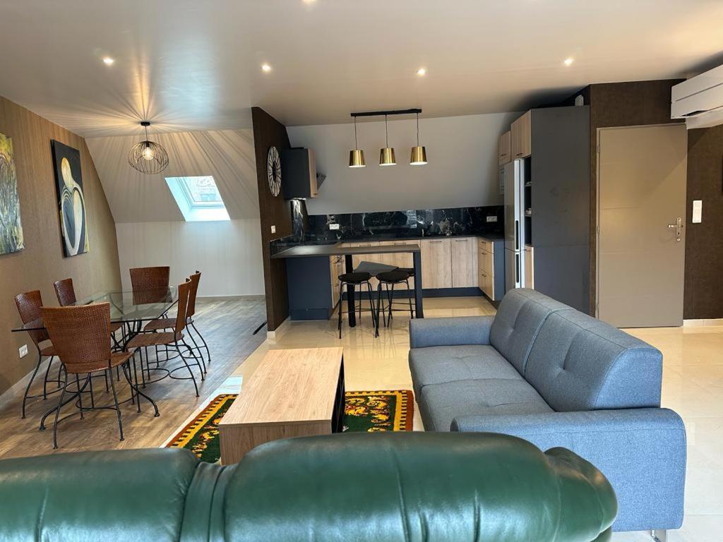 Spacious Flat Close To The Railway Station Troyes Zimmer foto